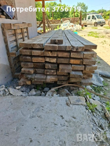 Продава дървени талпи
