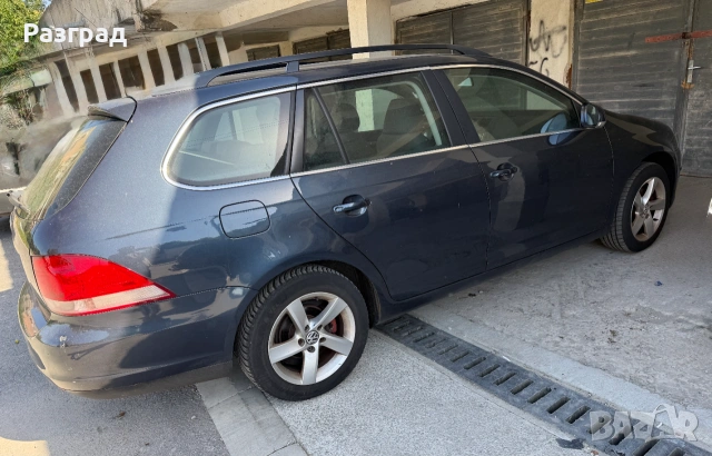 VW Golf 1.4I TURBO, снимка 4 - Автомобили и джипове - 55080333