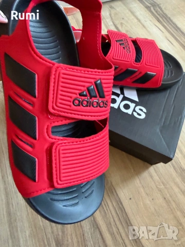 Оригинални нови юношески сандали adidas Altaswim 2.0 ! 33 н