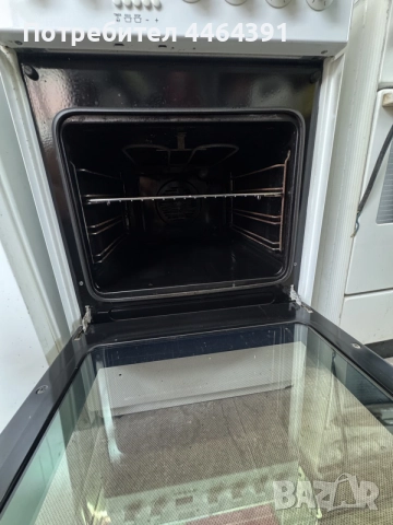 готварска печка керамични котлони GORENJE , снимка 8 - Печки, фурни - 55395864