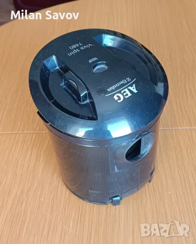 Прахосмукачка AEG 1800 W – много добро състояние, снимка 4 - Прахосмукачки - 55486154