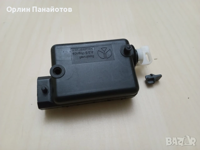 запалка и пепелници за Рено Меган 1 1997 год., снимка 5 - Автомобили и джипове - 55071692