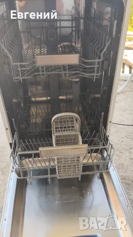 Съдомиялна машина Indesit 45см, снимка 4 - Съдомиялни - 55481998
