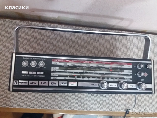 Радио TELEFUNKEN DE LUXE, снимка 3 - Радиокасетофони, транзистори - 54704245