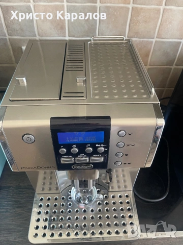 Кафемашина DeLonghi Primadonna, снимка 4 - Кафемашини - 54592917