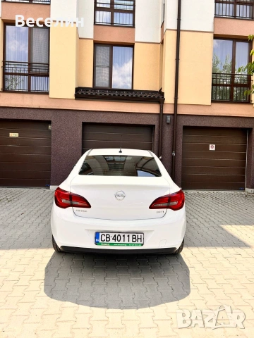 Opel Astra 1.6 CDTI Гаранция + сервизна книжка, снимка 2 - Автомобили и джипове - 55283170