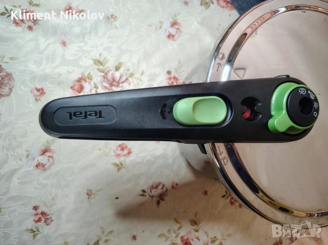 Тенджера под налягане TEFAL, снимка 2 - Съдове за готвене - 54798343