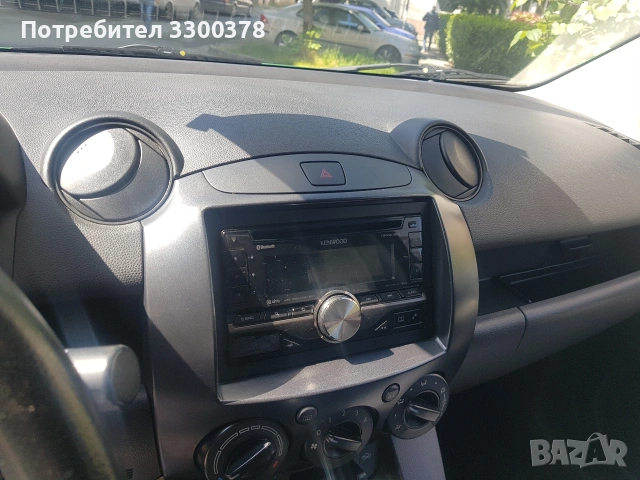 mazda 2 2010г, снимка 8 - Ресийвъри, усилватели, смесителни пултове - 54501813