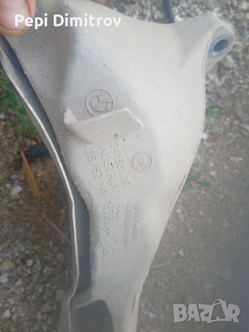 СКОБА ,тампон BMW E90 2.0D 24168110 (0)