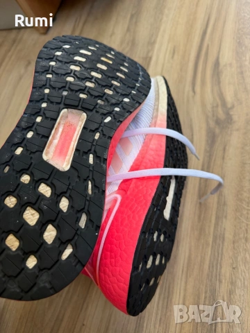 Оригинални Маратонки ADIDAS ULTRABOOST 20 ! 43 н, снимка 8 - Маратонки - 50822625