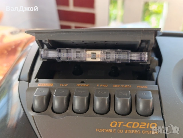 Sharp QT-CD210, снимка 4 - Радиокасетофони, транзистори - 54600449