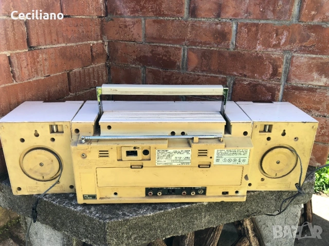 Радиокасетофон SHARP QT 89, снимка 11 - Радиокасетофони, транзистори - 54310319