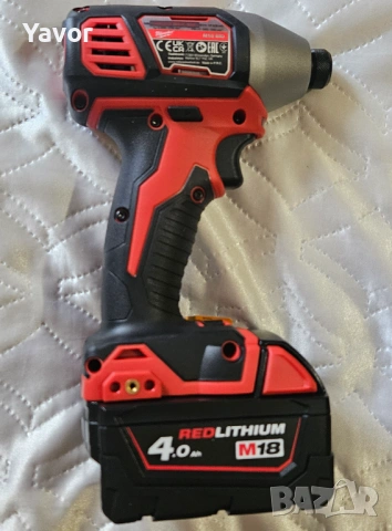 Milwaukee M18 комплект – ударен гайковерт + ударен винтоверт + 2 батерии 4Ah + зарядно + куфар, снимка 11 - Винтоверти - 53802535