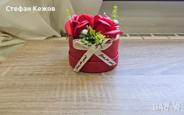 Цветя червена украса 
