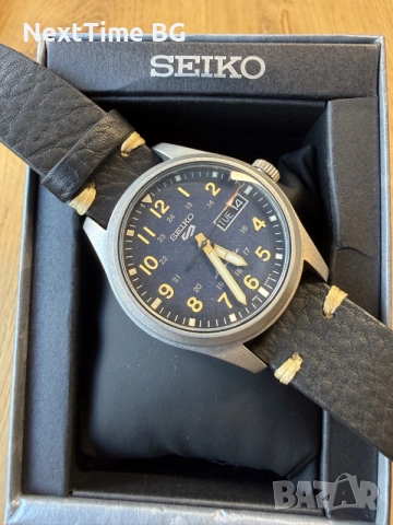 Мъжки автоматичен часовник Seiko 5 Sports Field (SRPG39K1) — пълен комплект + доп. каишка