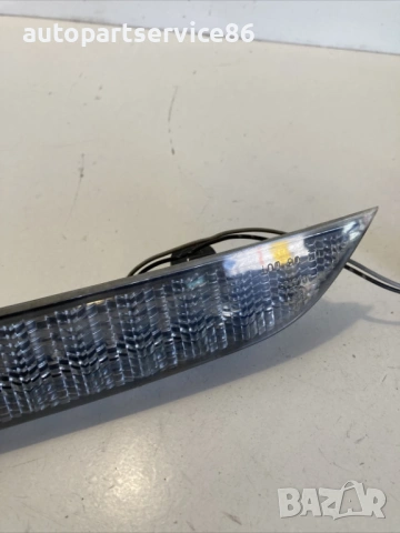 Трети стоп централна спирачна светлина за Mitsubishi Outlander 2.3 Di-D (2012) P5631, снимка 2 - Части - 54748749