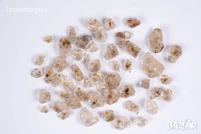 Лот 50бр петролен кварц кристали 96ct флуоресцентни, снимка 2 - Други - 54345668