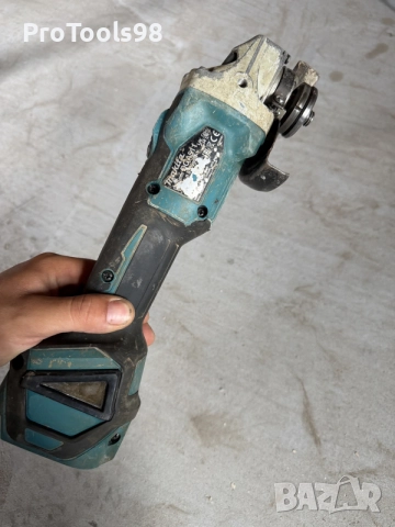Makita DGA511 безчетков ъглошлайф, снимка 4 - Ъглошлайфи - 55469966