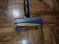 Отлична безжична прахосмукачка Дайсън В10 напълно почистена с оригинална батерия и аксесоари, снимка 4