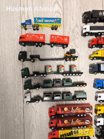 Scania 1:87 Mercedes камиони умалени мащаб 1:87, снимка 5 - Колекции - 53959342