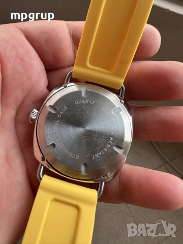 Продавам часовник, снимка 2 - Мъжки - 55326388