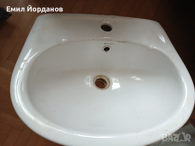 Мивка за баня или тоалетна