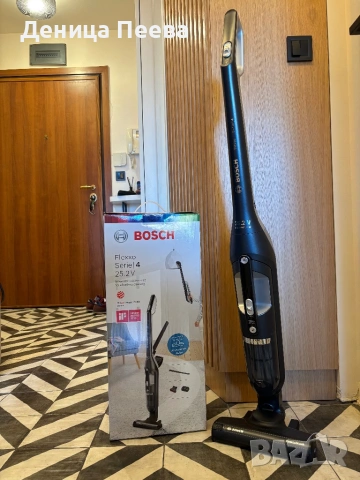 Вертикална безжична прахосмукачка Bosch Flexxo Serie 4