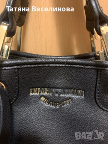 Дамска черна чанта Emporio Armani, снимка 2 - Чанти - 55606741