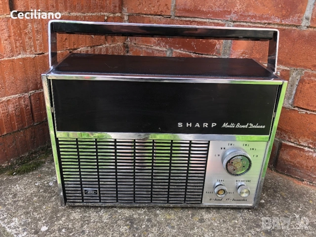1968 Sharp Multiband Deluxe Radio -Condition Black and Chrome-Ретро радио