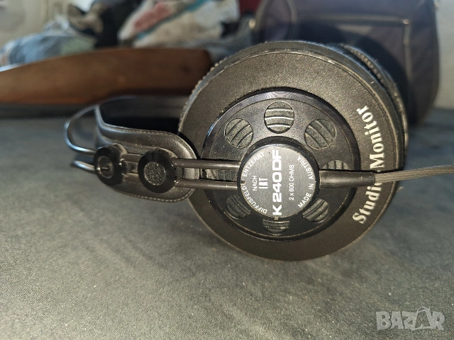 слушалки AKG Studio monitor K 240 DF, снимка 3 - Слушалки и портативни колонки - 54584545