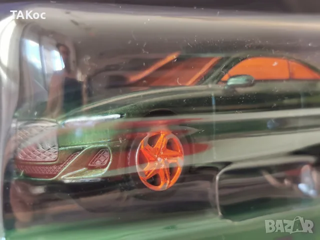 Mini GT No.1161 Bentley Batur Scarab Green - BLC - CHASE, снимка 3 - Колекции - 55617173