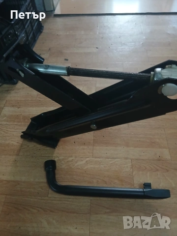 Крик и ключ за фв Т5 Т5.1Т6 Т6.1 нови оргинални, снимка 7 - Аксесоари и консумативи - 54068332