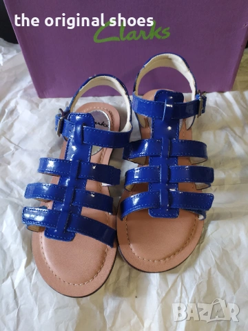 Нови сандали Clarks, естествена кожа, номер 32,5 