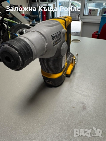 Най-лекият професионален перфоратор DeWALT DCH172 18V XR Brushless, снимка 4 - Перфоратори - 54411687