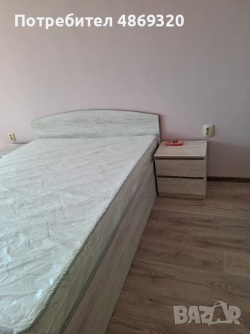 Комплект спалня с нощни шкафчета