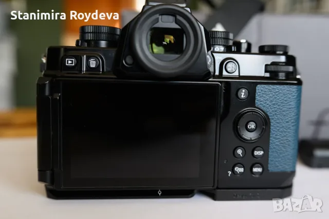 Фотоапарат Nikon Zf (Indigo Blue) в гаранция, снимка 4 - Фотоапарати - 55411830