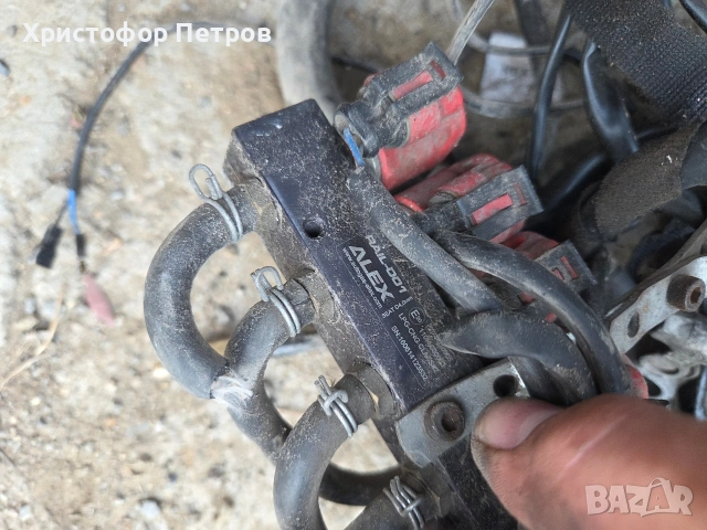 газов инжекцион за 4-ри цилидров мотор , снимка 4 - Части - 55093901