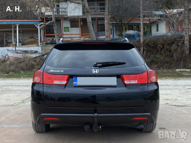 Honda Accord Tourer 2. 2 i-DTEC | FACELIFT Lifestyle | Автоматик , снимка 6 - Автомобили и джипове - 54900951