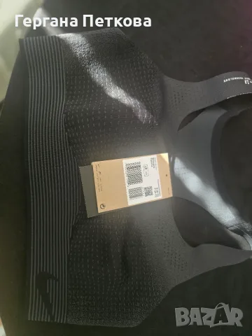 Дамски бюджета Nike, снимка 2 - Корсети, бюстиета, топове - 55633906