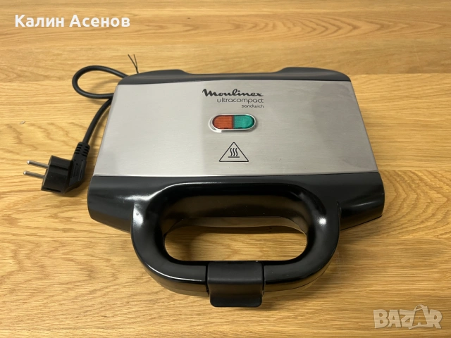 Компактен сандвич тостер Moulinex SM156D21 700W