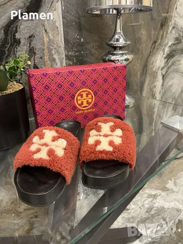Продавам дамски чехли