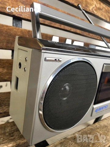 Радиокасетофон Sony Boombox  CFS-330S - Japan, снимка 3 - Радиокасетофони, транзистори - 54373612