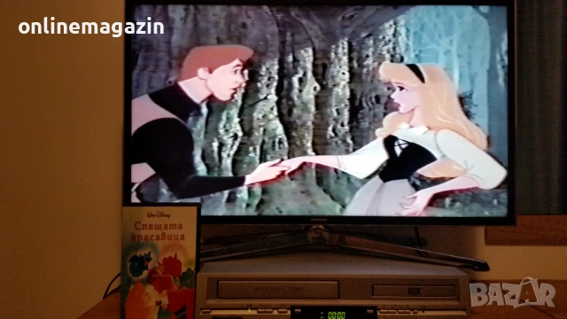 Видеокасета  " Спящата красавеца " Disney  VHS, снимка 7 - Други жанрове - 54047076