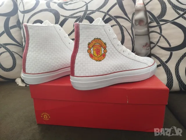 EU 44 Manchester United – високи кецове, спортни обувки , снимка 3 - Кецове - 55650543