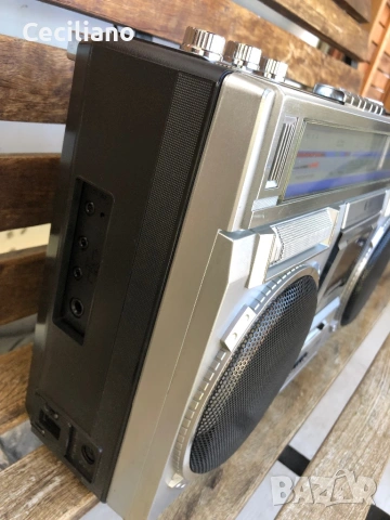 SHARP GF 6363Z -радиокасетофон-Vintage Boombox, снимка 12 - Радиокасетофони, транзистори - 54542797