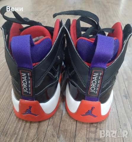 Мъжки маратонки NIKE JORDAN JUMPMAN-38.5 номер, снимка 2 - Маратонки - 54571861