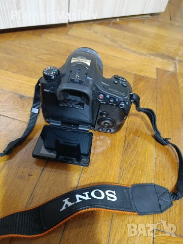 Фотоапарат Sony Alfa 57, снимка 12 - Фотоапарати - 54271134