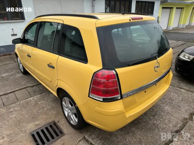 opel zafira b 2010г facelift, снимка 4 - Автомобили и джипове - 54580658