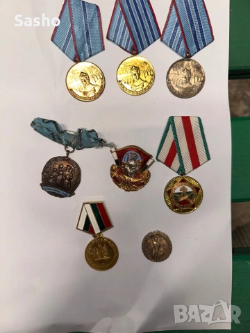 Колекционерски български значки