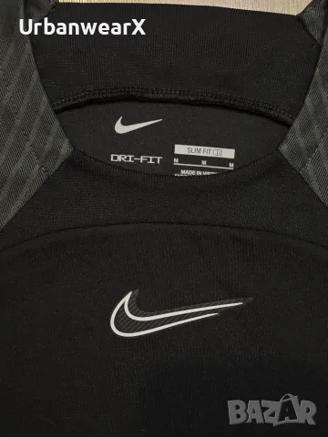 Дамска тениска Nike Slim Fit размер M, снимка 2 - Тениски - 55559443